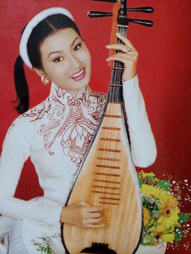 Sau 20 năm “ở ẩn”, nhan sắc mỹ nhân ảnh lịch đình đám nhất thế hệ 8x ra sao? - Ảnh 4. Sau 20 năm “ở ẩn”, nhan sắc mỹ nhân ảnh lịch đình đám nhất thế hệ 8x ra sao? - Ảnh 4.