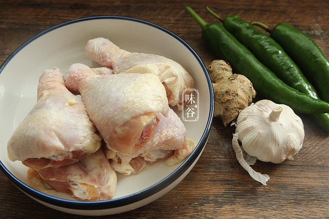 Thịt gà mà kết hợp với loại quả này, thịt mềm, nước sốt ngon mùi thơm lại quá quyến rũ - Ảnh 2.