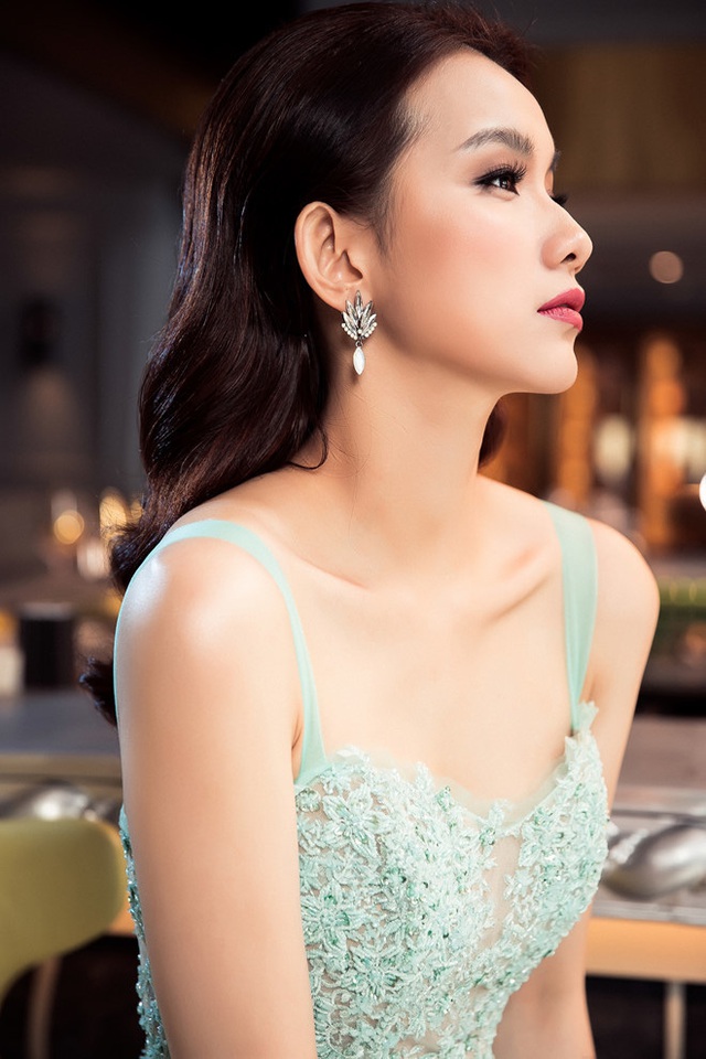 10 năm ở ẩn, Hoa hậu Thùy Lâm vẫn đẹp và quyến rũ - Ảnh 4.