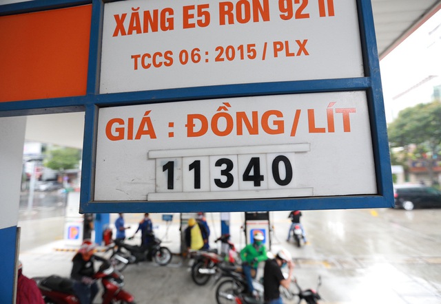 Giá dầu thế giới xuống âm, giá xăng dầu Việt Nam dự báo tiếp tục “chạm đáy” vì COVID-19 - Ảnh 3.