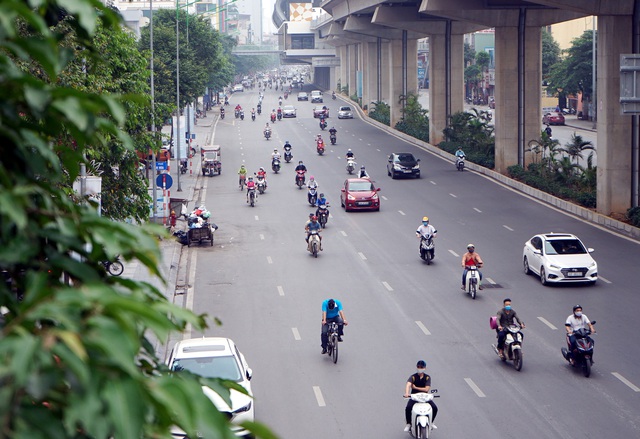 Hà Nội nới lỏng cách ly nhưng không chủ quan - Ảnh 1.