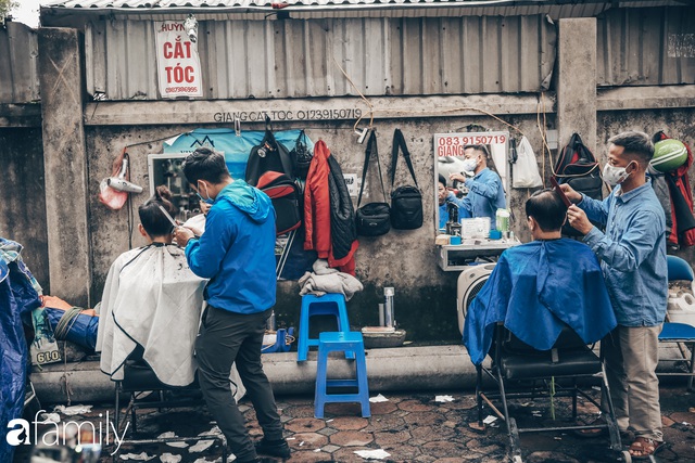 Ngày cuối tuần đầu tiên gỡ bỏ lệnh cách ly, chị em Sài Gòn và Hà Nội kéo nhau đi làm tóc, làm nails, thợ xếp kín lịch vẫn không kịp phục vụ - Ảnh 17.