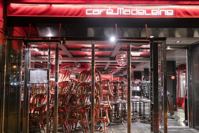 Nghịch lý Paris trong đại dịch Covid-19 - Ảnh 3.