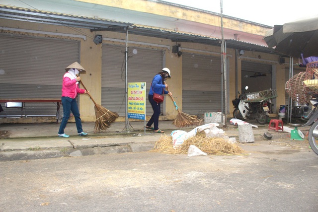 Dừng họp chợ ở Hải Dương: Nơi vẫn bán, chỗ không bóng người  - Ảnh 18.