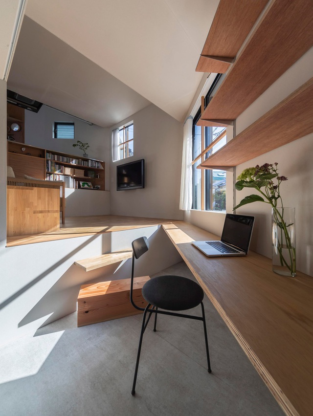 Ngôi nhà nhỏ ở Nhật được thiết kế siêu độc đáo để ăn gian diện tích, giúp nhà rộng hơn  - Ảnh 3.