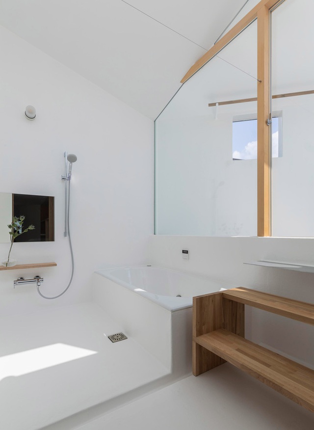 Ngôi nhà nhỏ ở Nhật được thiết kế siêu độc đáo để ăn gian diện tích, giúp nhà rộng hơn  - Ảnh 7.