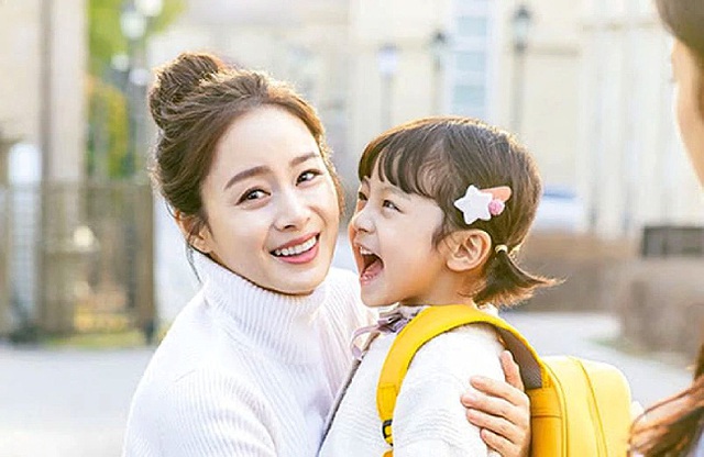 Kim Tae Hee: Hôn nhân có lúc khó khăn - Ảnh 2.
