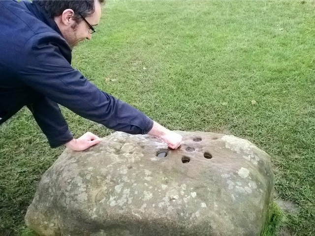 Ng&ocirc;i l&agrave;ng đầu ti&ecirc;n trong lịch sử lo&agrave;i người tự nguyện c&aacute;ch ly chống dịch bệnh v&agrave; những b&agrave;i học đến từ hơn 350 năm trước - Ảnh 3.