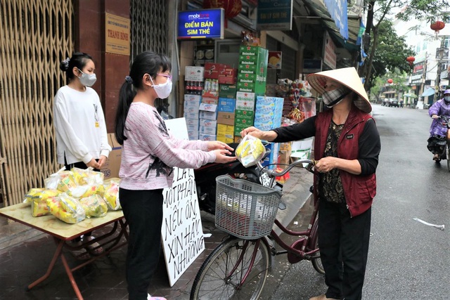 Hải Phòng: Ấm áp những tấm lòng thiện nguyện trong mùa dịch COVID-19 - Ảnh 3.