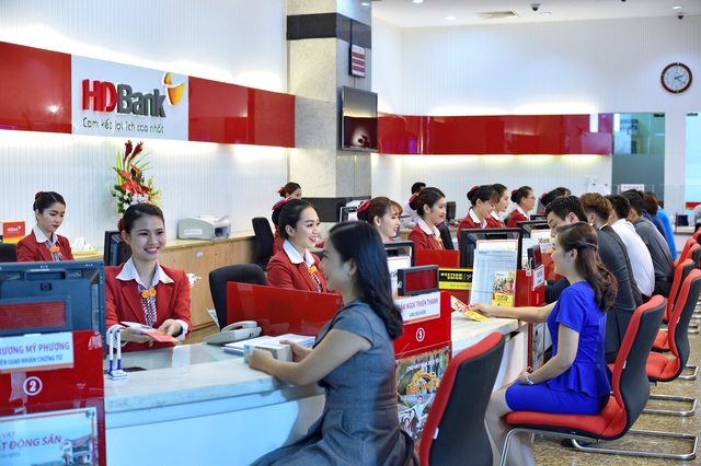 HDBank triển khai gói tín dụng ưu đãi 5.000 tỷ đồng, hỗ trợ khách hàng chi trả lương cho CBCNV trong mùa dịch - Ảnh 1.