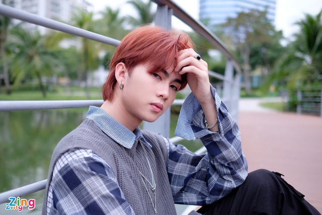 Lộ diện hot boy sinh năm 1998 bị đuổi khỏi nhóm nhạc Việt sau 2 tháng ra mắt - Ảnh 1. Lộ diện hot boy sinh năm 1998 bị đuổi khỏi nhóm nhạc Việt sau 2 tháng ra mắt - Ảnh 1.