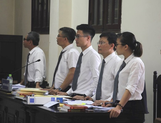 Huỷ án sơ thẩm vụ vợ chồng giám đốc doanh nghiệp từng bị Đường Nhuệ chiếm đóng - Ảnh 3.