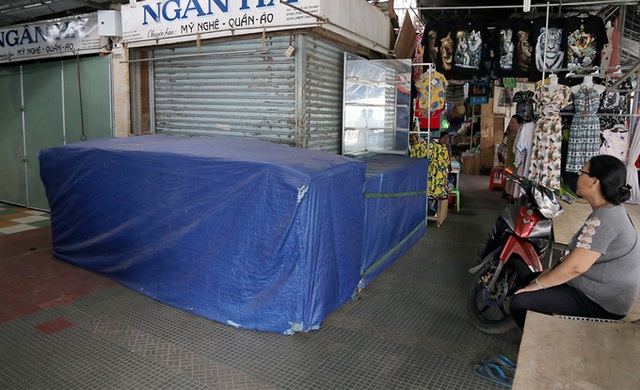 Hàng trăm tiểu thương ngôi chợ nổi tiếng nhất Nha Trang nghỉ bán - Ảnh 2.