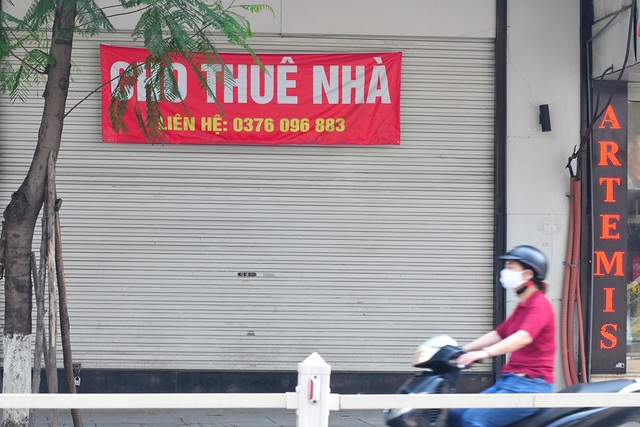 Hàng loạt cửa hàng trên trục đường kinh doanh sầm uất Chùa Bộc - Thái Hà tìm người thuê mới - Ảnh 6.