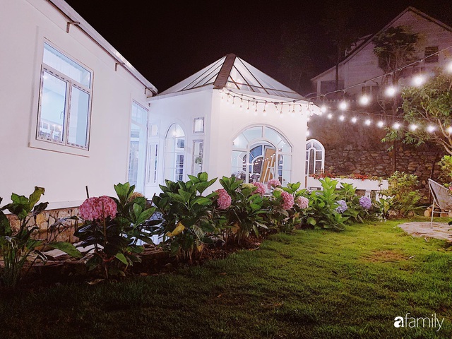 Ngôi nhà vườn 1000m² tọa lạc trên đồi đẹp yên bình với ngoại thất sân vườn rực rỡ sắc màu hoa lá ở Hòa Bình của đôi vợ chồng trẻ - Ảnh 8.
