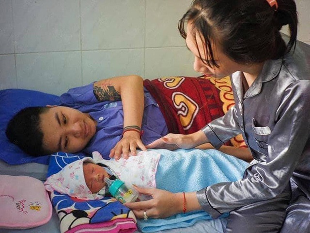Hành trình có một không hai của người đàn ông mang bầu và sinh con đầu tiên ở Việt Nam - Ảnh 3.