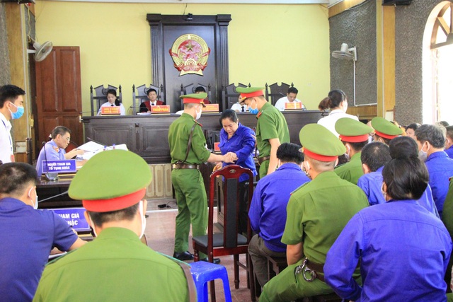 Đề nghị triệu tập cựu Giám đốc Sở GD&ĐT Sơn La đến toà xử vụ gian lận thi cử - Ảnh 5.