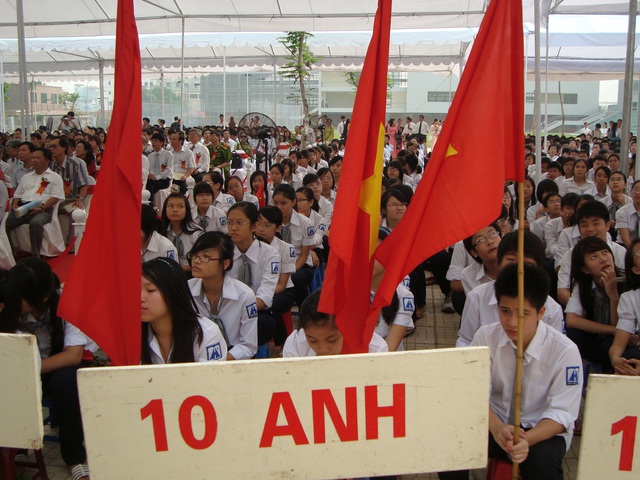 Tuyển sinh vào lớp 10 THPT tại Hà Nội: Có nên cố vào trường “tốp đầu”? - Ảnh 1.