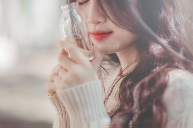 Nằm cạnh chồng sắp cưới, thấy màn hình điện thoại anh ta lóe sáng, không ngờ đằng sau là cả 1 bí mật khó tin - Ảnh 2. Nằm cạnh chồng sắp cưới, thấy màn hình điện thoại anh ta lóe sáng, không ngờ đằng sau là cả 1 bí mật khó tin - Ảnh 2.