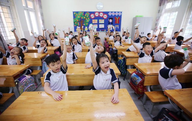 Hơn 91% trẻ em mầm non, tiểu học Hà Nội được uống sữa học đường mỗi ngày - Ảnh 3.