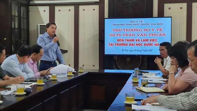 Thứ trưởng Trần Văn Thuấn: ĐH Dược Hà Nội cần tích cực nâng cao chất lượng đào tạo nhân lực dược - Ảnh 1.