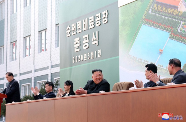 Hình ảnh tái xuất của ông Kim Jong Un có thông điệp gì? - Ảnh 3.