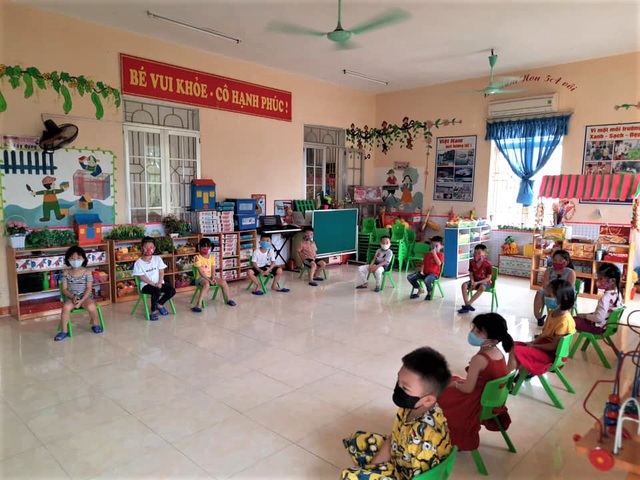 Học sinh Quảng Ninh trở lại trường sau đợt nghỉ dịch COVID-19 - Ảnh 5.