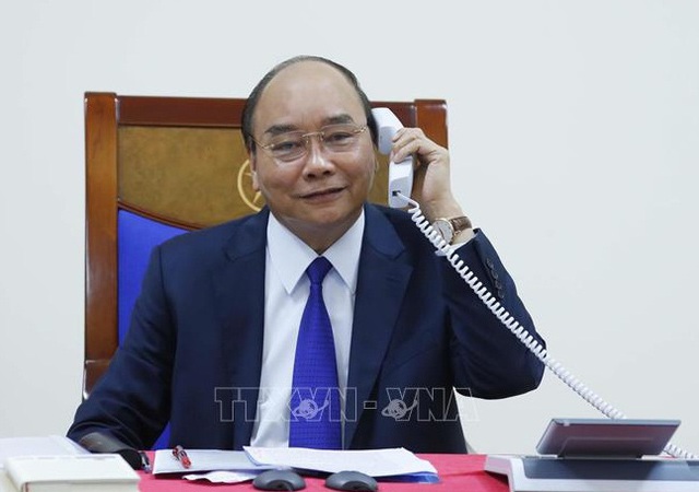 Thủ tướng Nguyễn Xuân Phúc điện đàm với TT Trump về chống dịch - Ảnh 1.