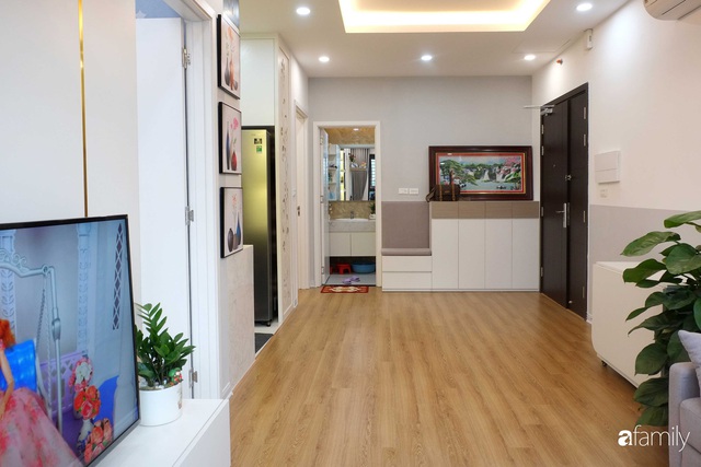 Chỉ vỏn vẹn 66m² nhưng căn hộ nhỏ này ở Long Biên, Hà Nội đã tạo ấn tượng mạnh mẽ với thiết kế nội thất thông minh  - Ảnh 2.
