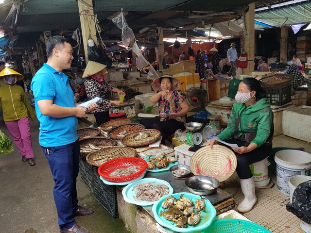 BHXH Việt Nam kịp thời hỗ trợ người dân và doanh nghiệp trong dịch COVID-19 - Ảnh 1.