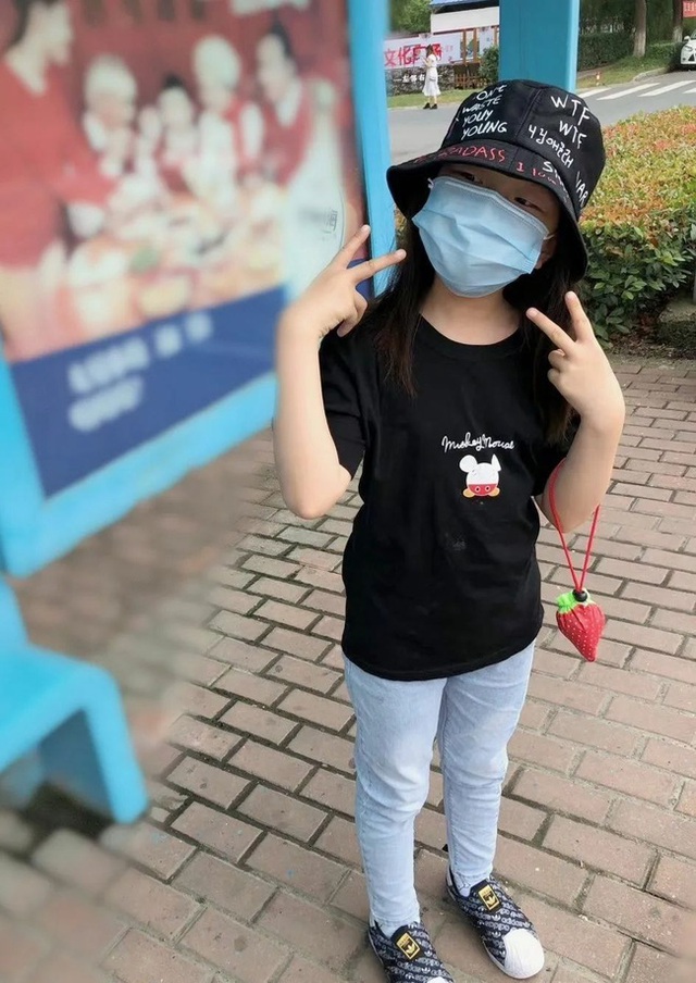 Nữ sinh tiểu học qua đời tại trường, gia đình sau đó phát hiện điều bất thường trong bài văn cô bé làm trước khi chết - Ảnh 1. Nữ sinh tiểu học qua đời tại trường, gia đình sau đó phát hiện điều bất thường trong bài văn cô bé làm trước khi chết - Ảnh 1.
