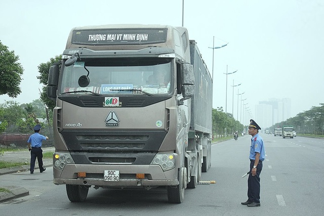 Giật mình trước “hung thần” chở quá tải kiểu mới - Ảnh 3.