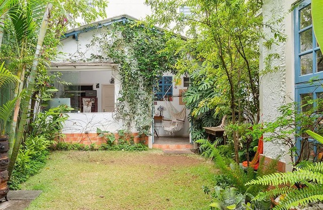 Gợi ý trang trí sân nhà thành góc tận hưởng mùa hè thú vị - Ảnh 2.