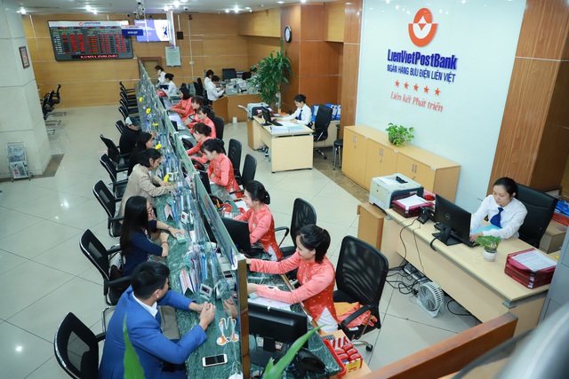 Dẫn đầu các ngân hàng thương mại cổ phần về mạng lưới giao dịch, LienVietPostBank hướng tới mục tiêu trở thành Ngân hàng bán lẻ hàng đầu Việt Nam - Ảnh 1.