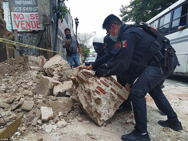 Mexico: Động đất 7,4 độ richter, ít nhất 5 người thiệt mạng - Ảnh 6.