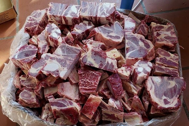 Thịt bò Úc siêu rẻ bán tràn lan giá từ 80.000 đồng/kg - Ảnh 2.