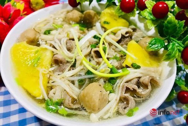 Canh chua thịt bò nấu dứa thơm ngon khó cưỡng mùa hè - Ảnh 1.