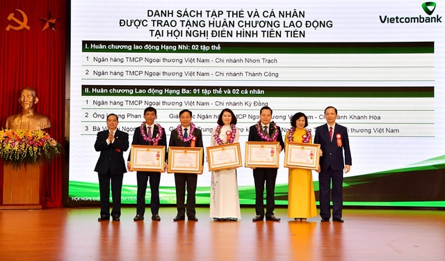 Hội nghị Điển hình tiên tiến Ngân hàng TMCP Ngoại thương Việt Nam lần thứ V - Ảnh 1.