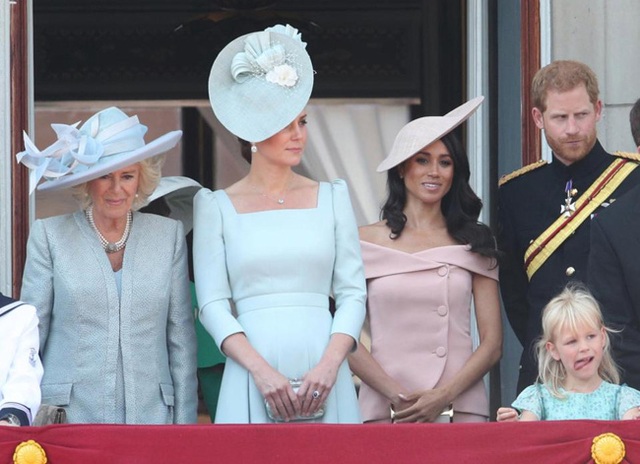 Cung điện bênh Kate, lơ Meghan như cú tát vào mặt Harry - Ảnh 2.