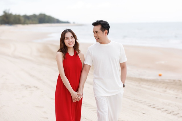 Vợ  trẻ đẹp của Dương Khắc Linh khoe cận cảnh bụng bầu mang song thai, tiết lộ lý do giữ kín tin vui suốt 4 tháng - Ảnh 6.
