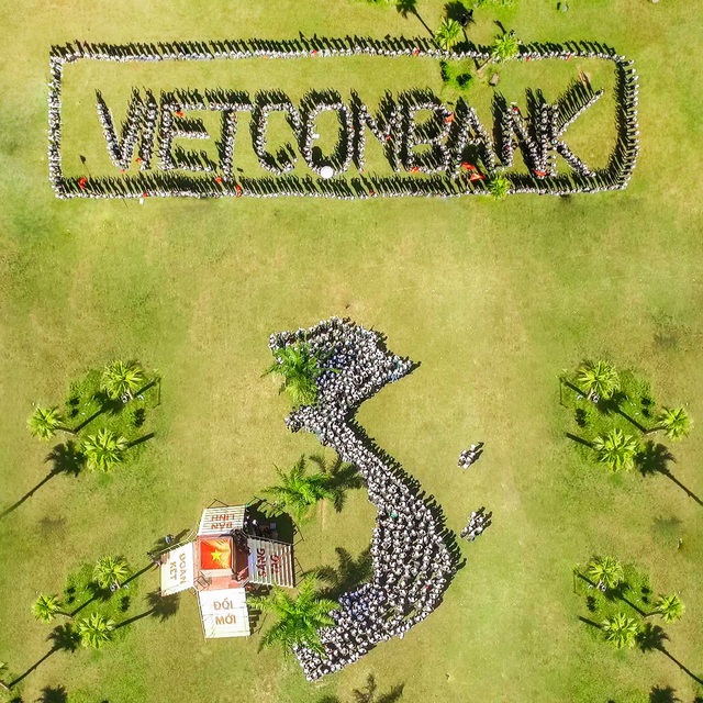 Hội trại “Tuổi trẻ Vietcombank – Sắt son niềm tin với Đảng” hướng tới chào mừng Đại hội Đảng các cấp - Ảnh 7.