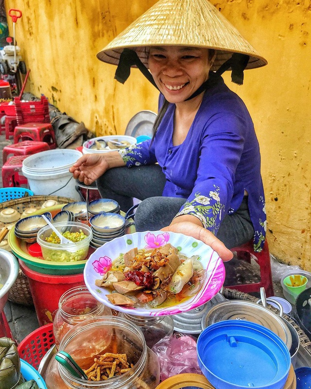 Cao lầu và 7 món hấp dẫn kéo du khách tới Hội An - Ảnh 6.