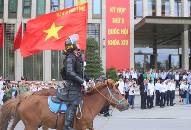 Ảnh, video đoàn kỵ binh Cảnh sát cơ động diễu hành trước quảng trường Ba Đình  - Ảnh 12.