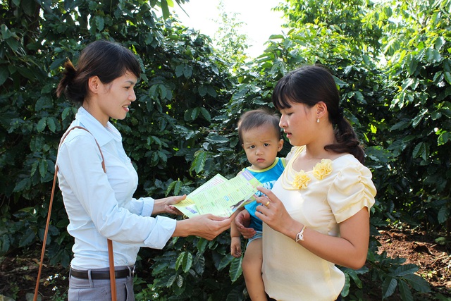 “Đẩy lùi COVID-19: Cách thức bảo vệ quyền và sức khỏe của phụ nữ, trẻ em gái trong bối cảnh hiện tại” - Ảnh 2.