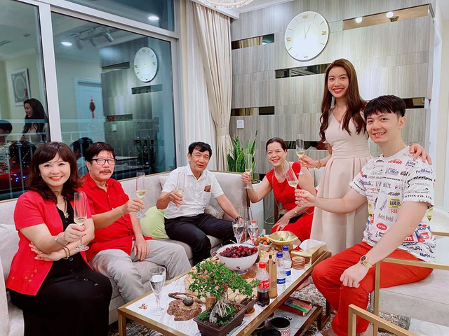 Thông tin đắt về hôn lễ của Thúy Vân và chồng đại gia: Khách sạn 5 sao ở TP.HCM, lộ diện 2 khách mời sao Vbiz - Ảnh 8. Thông tin đắt về hôn lễ của Thúy Vân và chồng đại gia: Khách sạn 5 sao ở TP.HCM, lộ diện 2 khách mời sao Vbiz - Ảnh 8.