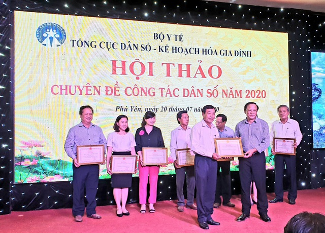 Hội thảo chuyên đề công tác dân số năm 2020 các tỉnh phía Nam - Ảnh 3.