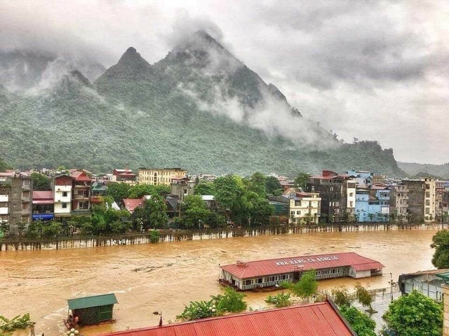 Ngập lụt nặng nề ở Hà Giang không liên quan đến mưa lũ bên Trung Quốc - Ảnh 1.