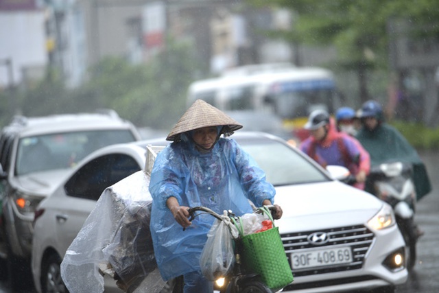 Thời tiết ngày 28/7: Bắc Bộ mưa, vùng núi cao có mưa rất to - Ảnh 1.