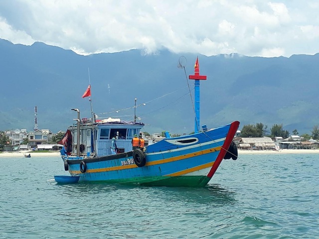 Tàu cá chở 9 người từ Đà Nẵng ra Huế để trốn cách ly - Ảnh 2.