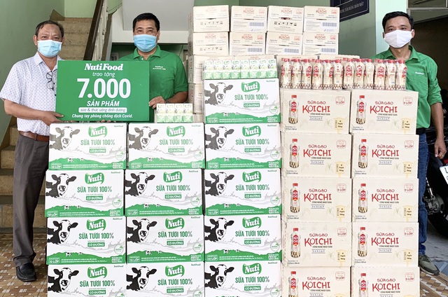 Nutifood tặng 7.000 sản phẩm sữa và thức uống dinh dưỡng cho 3 bệnh viện tại Đà Nẵng - Ảnh 1.